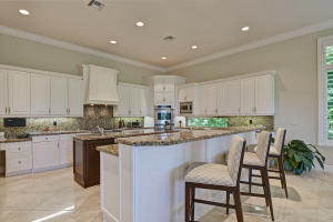 ROYAL PALM YACHT & COUNTR - Residential