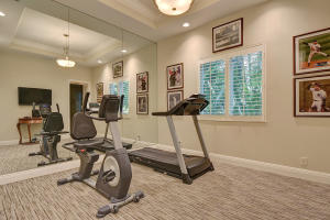 ROYAL PALM YACHT & COUNTR - Residential