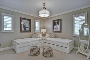 ROYAL PALM YACHT & COUNTR - Residential