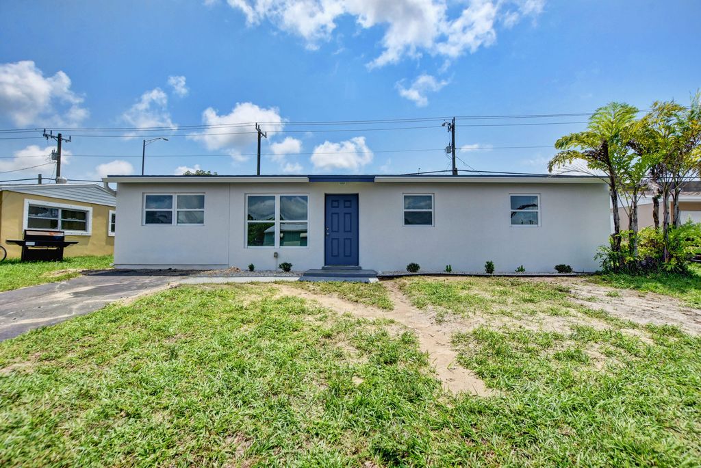 Photo of 9188 Birmingham Drive, Palm Beach Gardens, FL 33410 (MLS # R10630477)