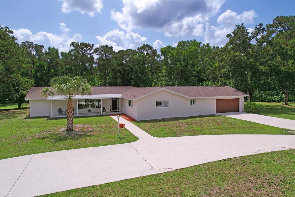 Photo of 17844 Haynie Lane, Jupiter, FL 33478 (MLS # R11097914)