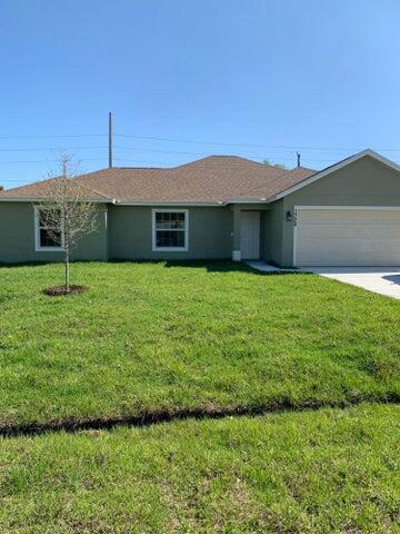 Beautiful newer home with open concept. Home has all appliances, blinds, LVP floors in social areas and carpeted bedrooms. This home is in the Sandpiper neighborhood with great access to US 1.