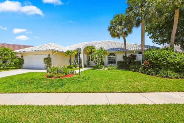 10739 STONEBRIDGE BLVD, BOCA RATON, FL 33498 - Image f6f33fb27fcc449dbbeaf8c5e1ee04e9/2562587665