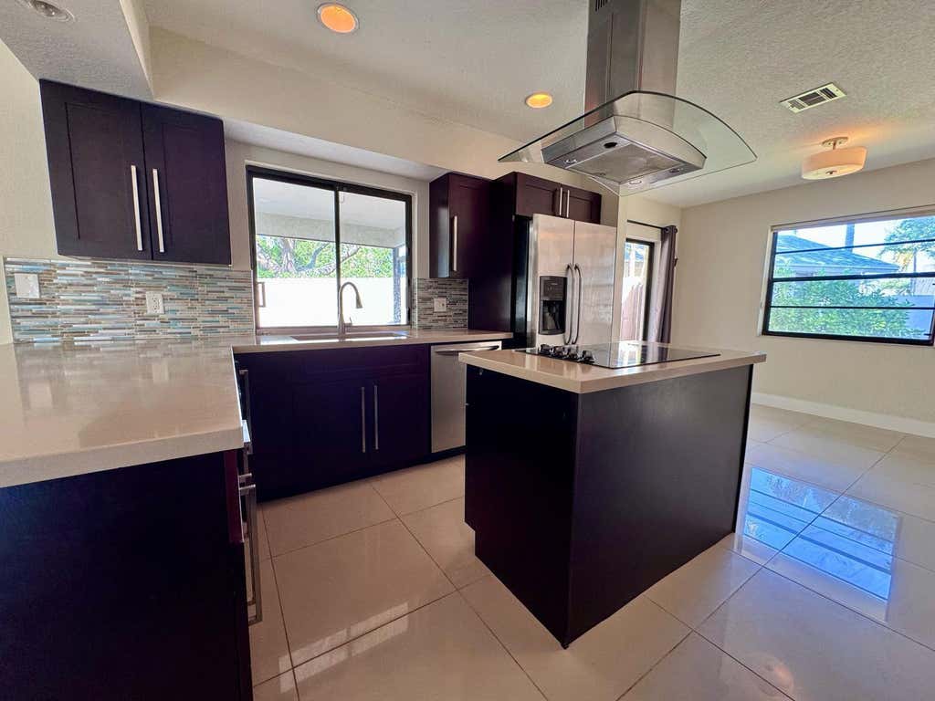 Photo of 13471 Jonquil Place, Wellington, FL 33414 (MLS # B26036561)