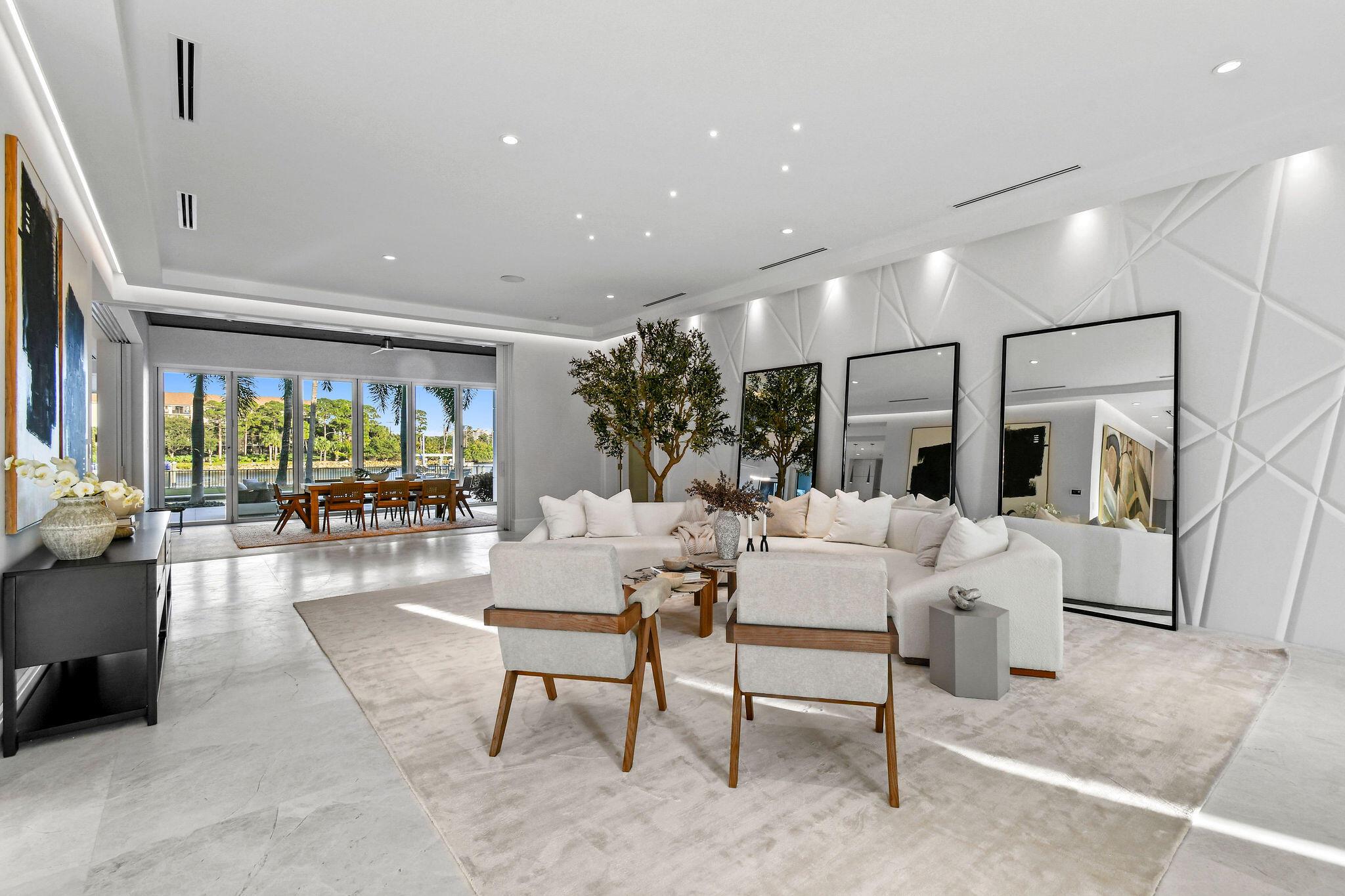 HARBOR PLACE - Residential