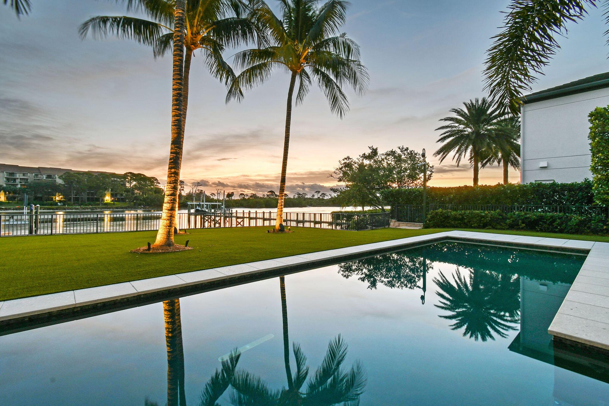 HARBOR PLACE - Residential