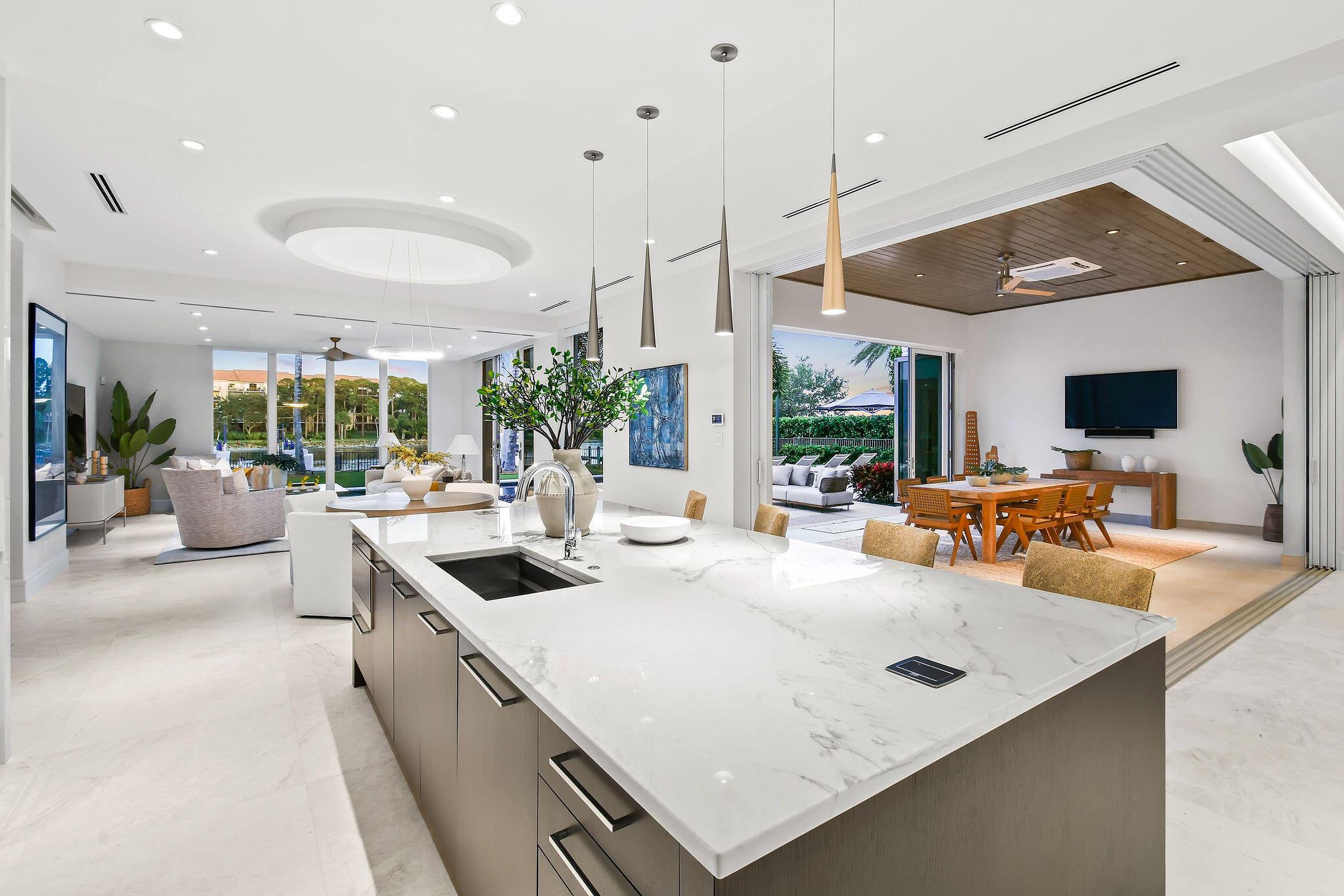 HARBOR PLACE - Residential