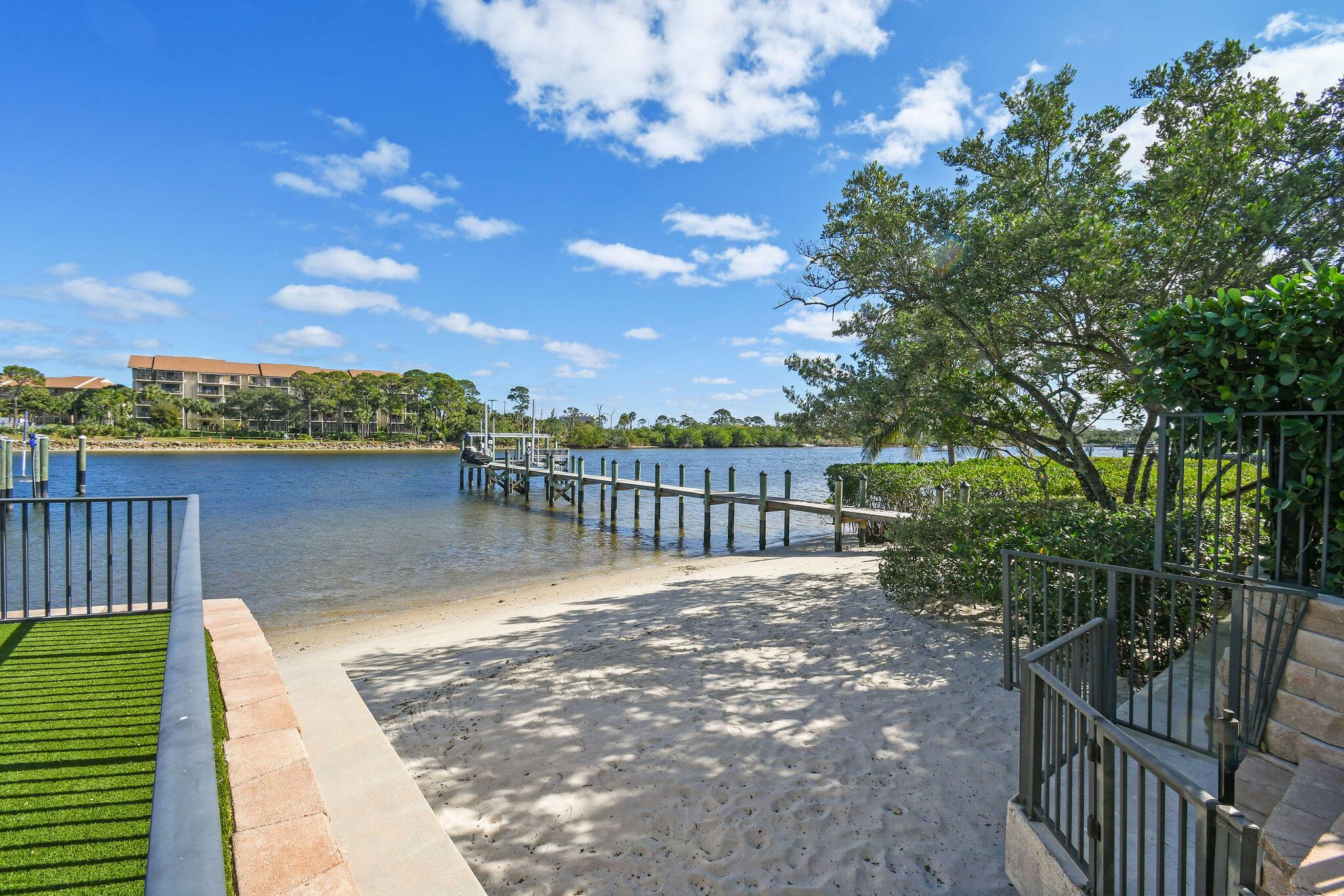 HARBOR PLACE - Residential