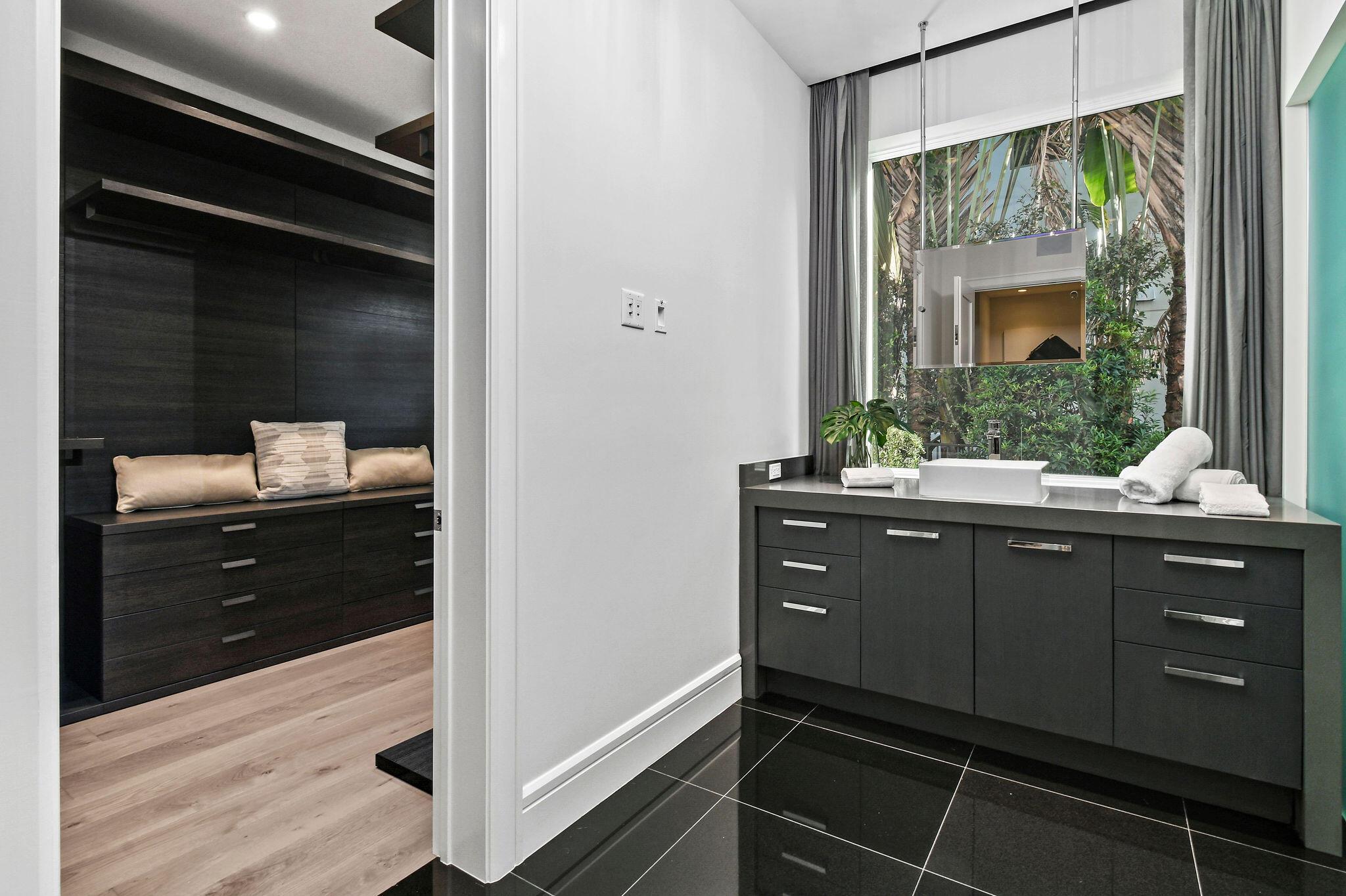 HARBOR PLACE - Residential