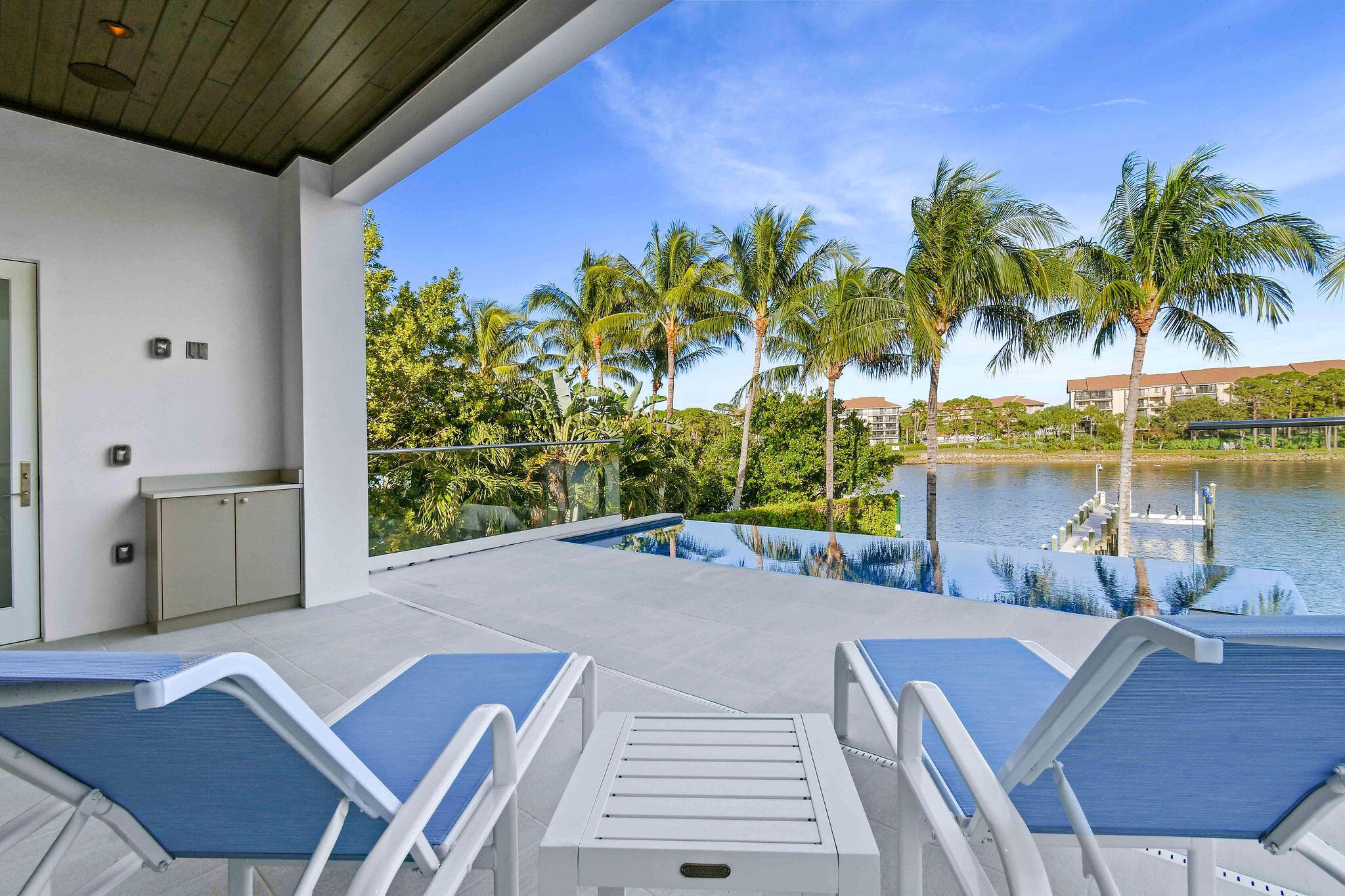 HARBOR PLACE - Residential