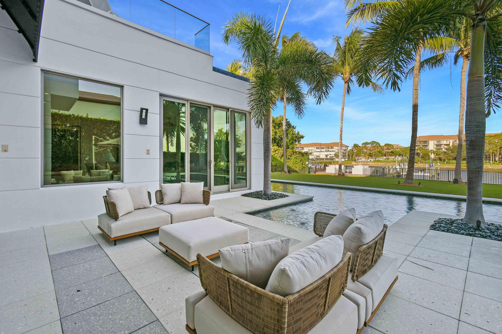 HARBOR PLACE - Residential