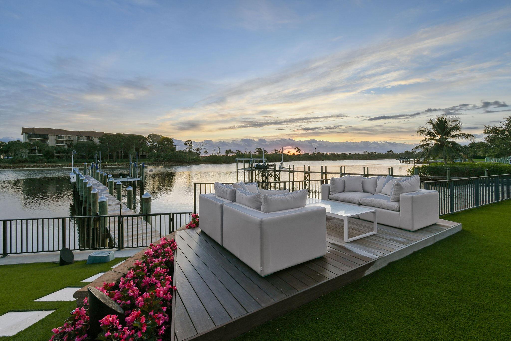 HARBOR PLACE - Residential