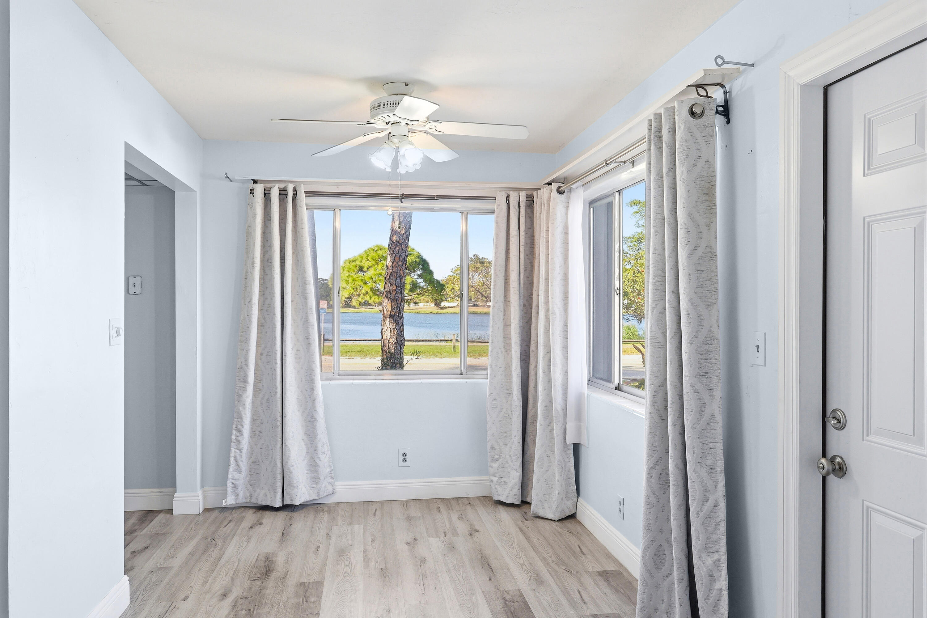 LAKESIDE POINT APT 2 CONDO - Residential