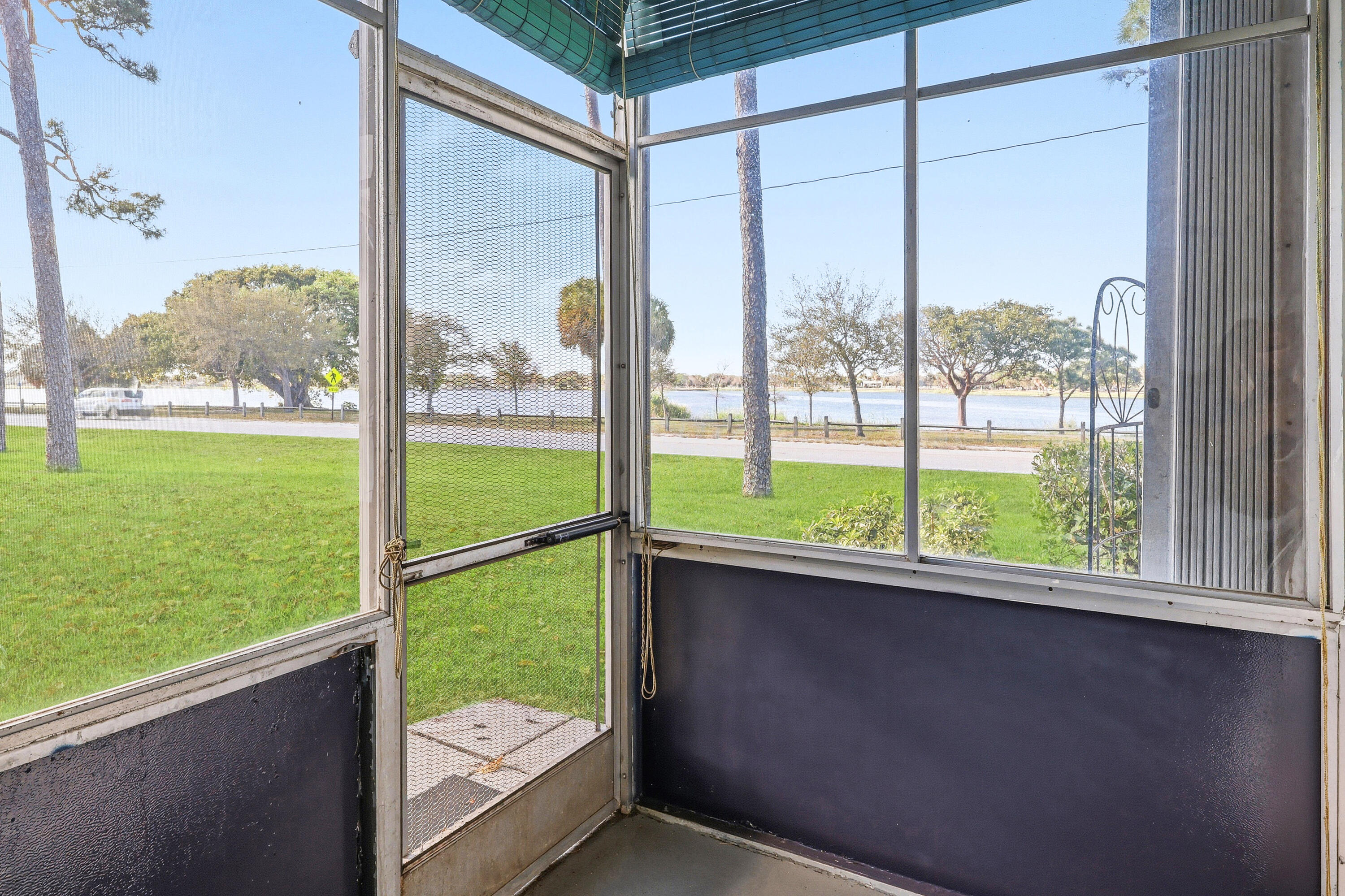 LAKESIDE POINT APT 2 CONDO - Residential