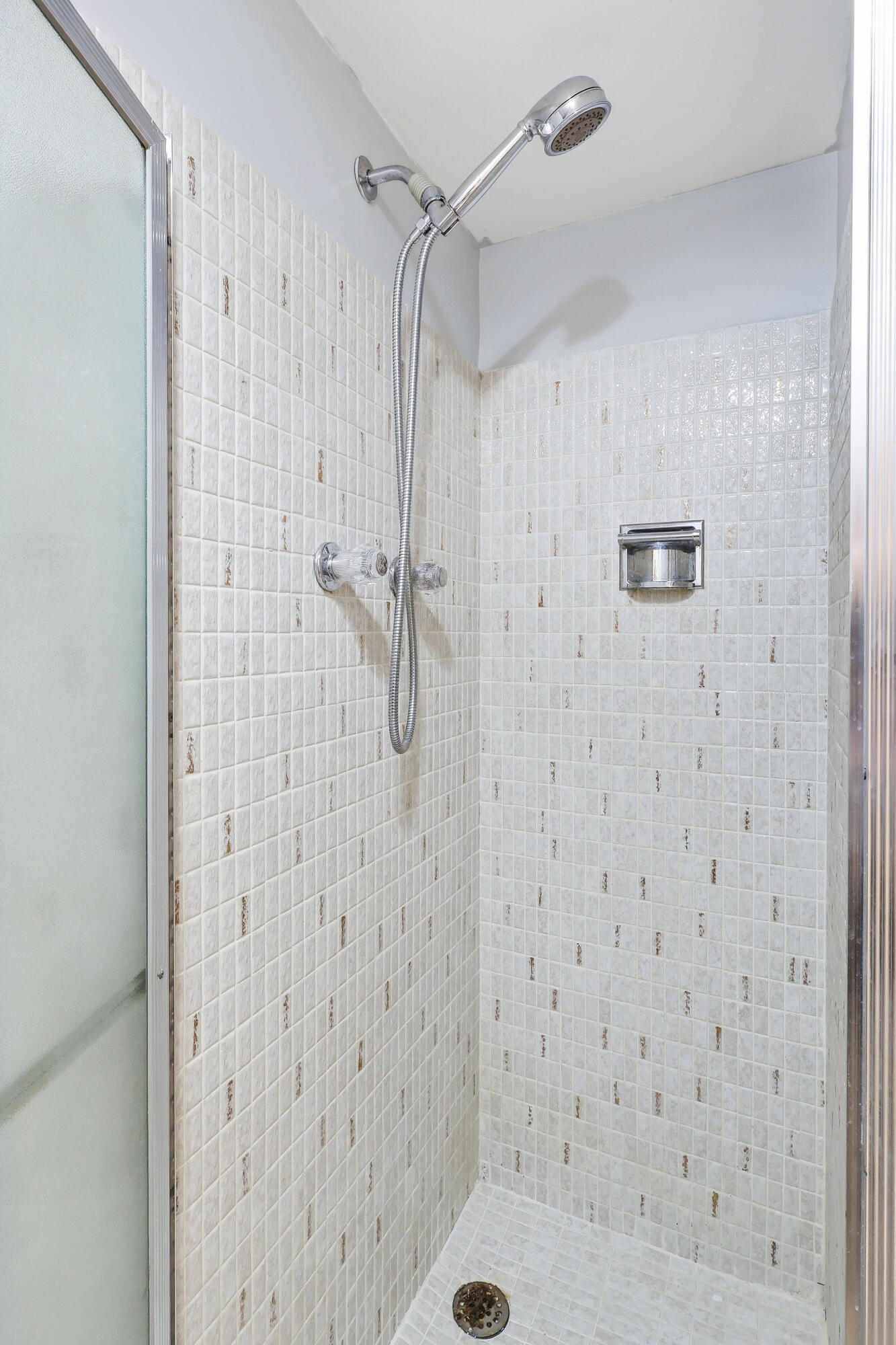 LAKESIDE POINT APT 2 CONDO - Residential