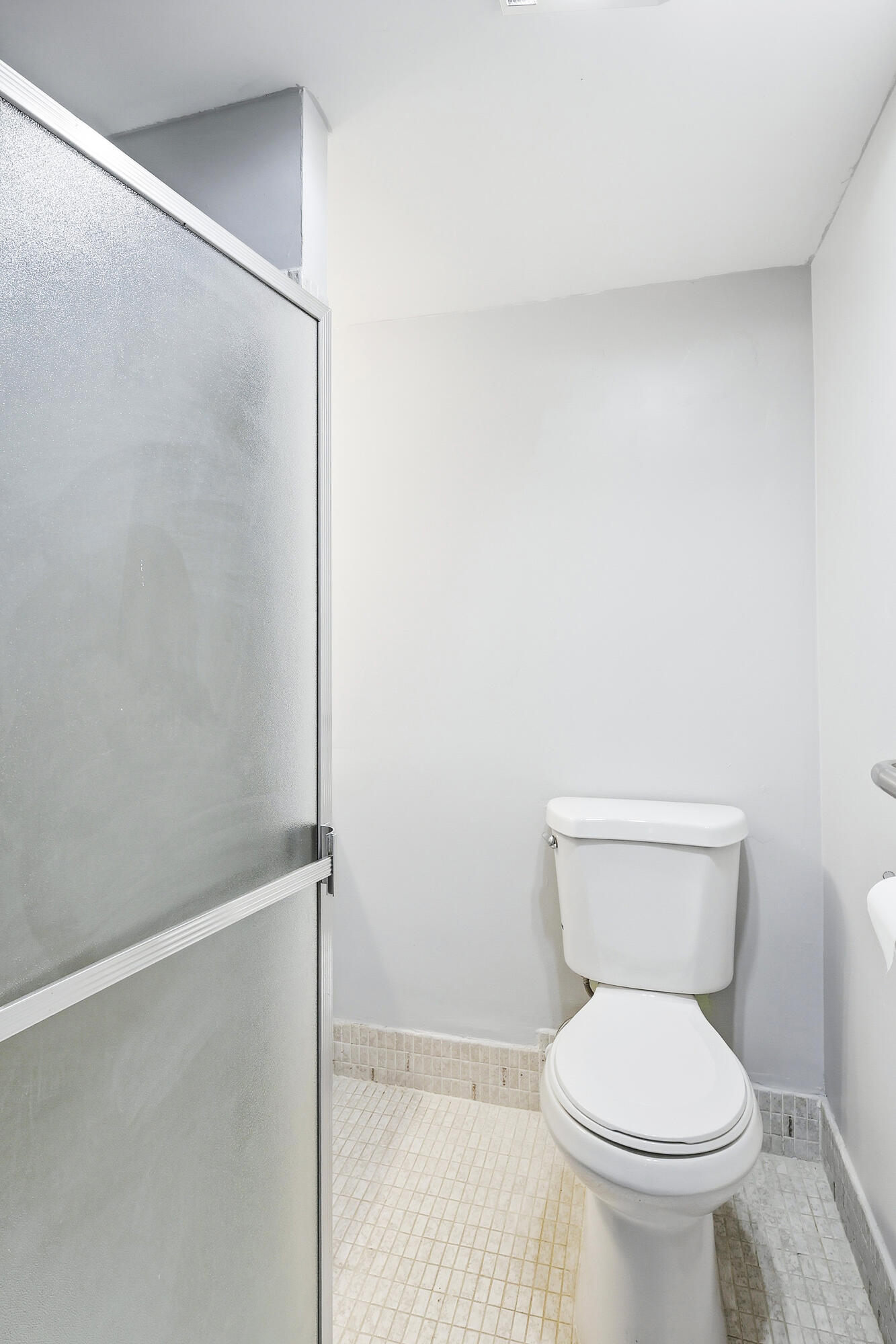 LAKESIDE POINT APT 2 CONDO - Residential