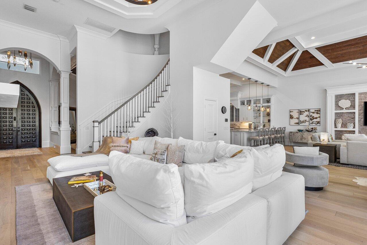 CAPTAINS KEY - Residential