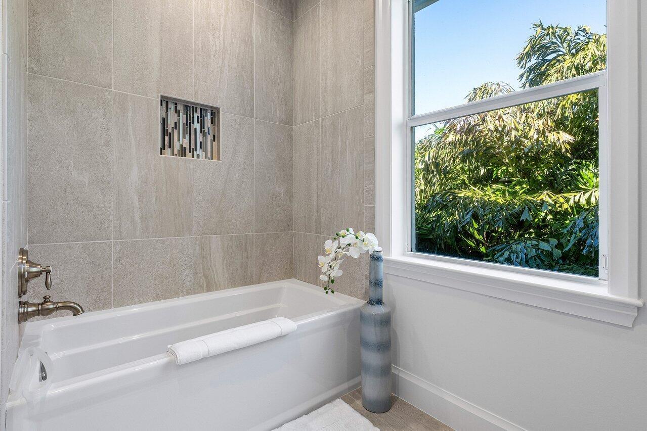 CAPTAINS KEY - Residential