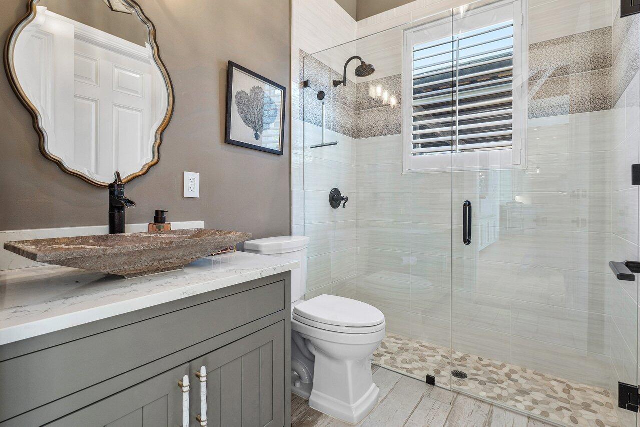 CAPTAINS KEY - Residential