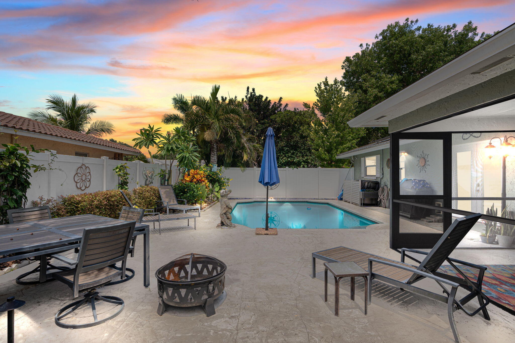 BOCA MADERA UNIT 1 - Residential