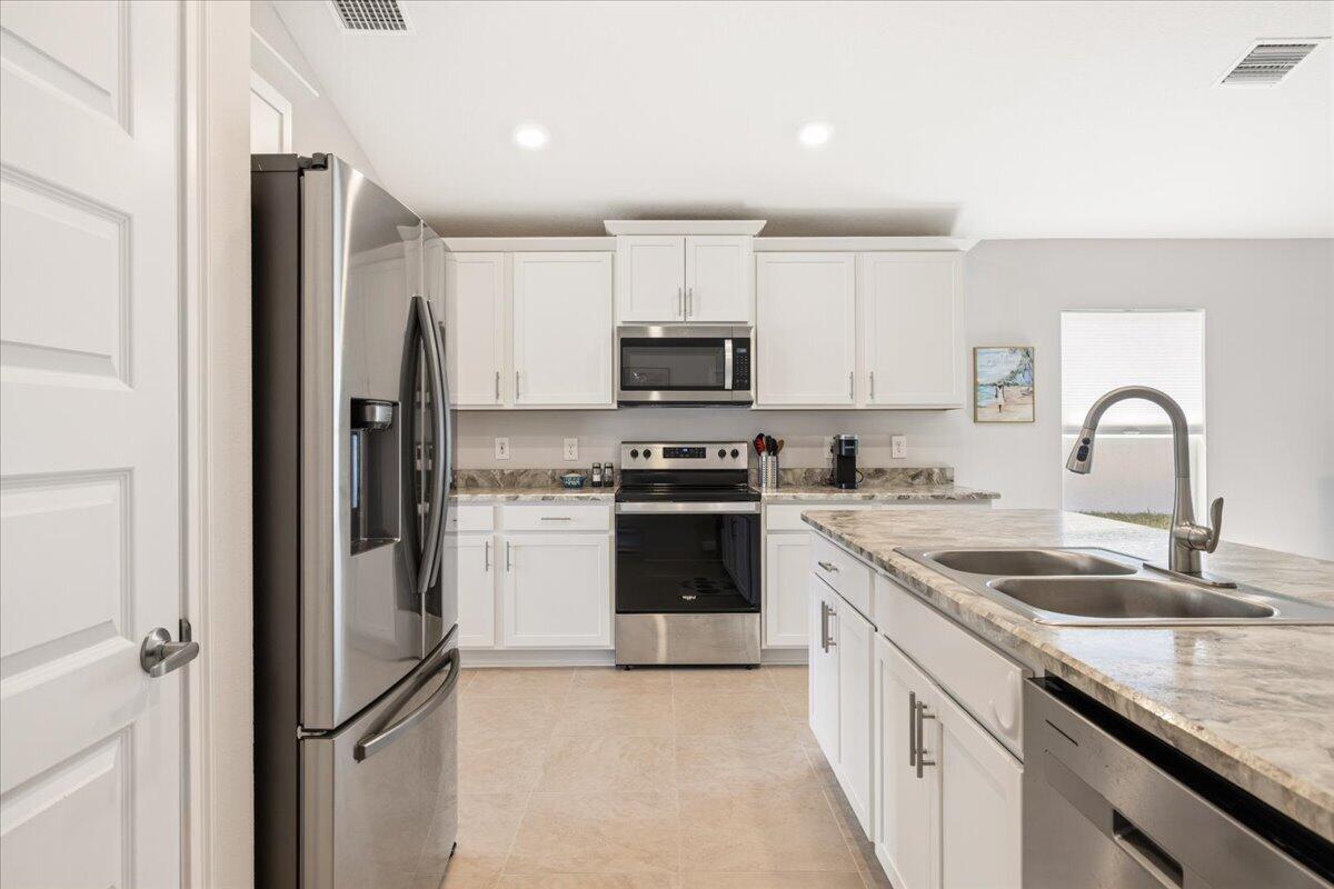 WATERSTONE PHASE ONE - Residential