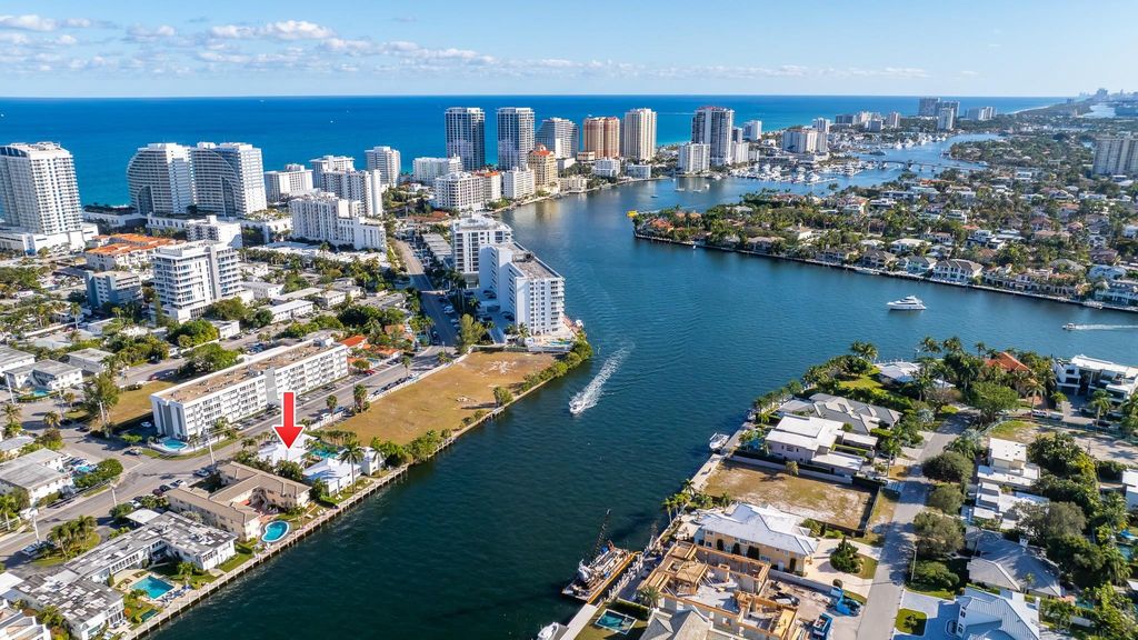 Photo of 561 Bayshore Drive #7, Fort Lauderdale, FL 33304 (MLS # F10551538)