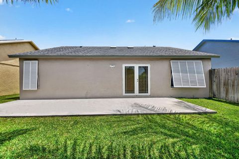 Tiny photo for 5052 ARBOR GLEN Circle, Lake Worth, FL 33463 (MLS # B26051988)