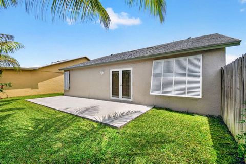 Tiny photo for 5052 ARBOR GLEN Circle, Lake Worth, FL 33463 (MLS # B26051988)