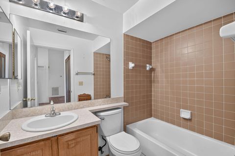 Tiny photo for 5052 ARBOR GLEN Circle, Lake Worth, FL 33463 (MLS # B26051988)