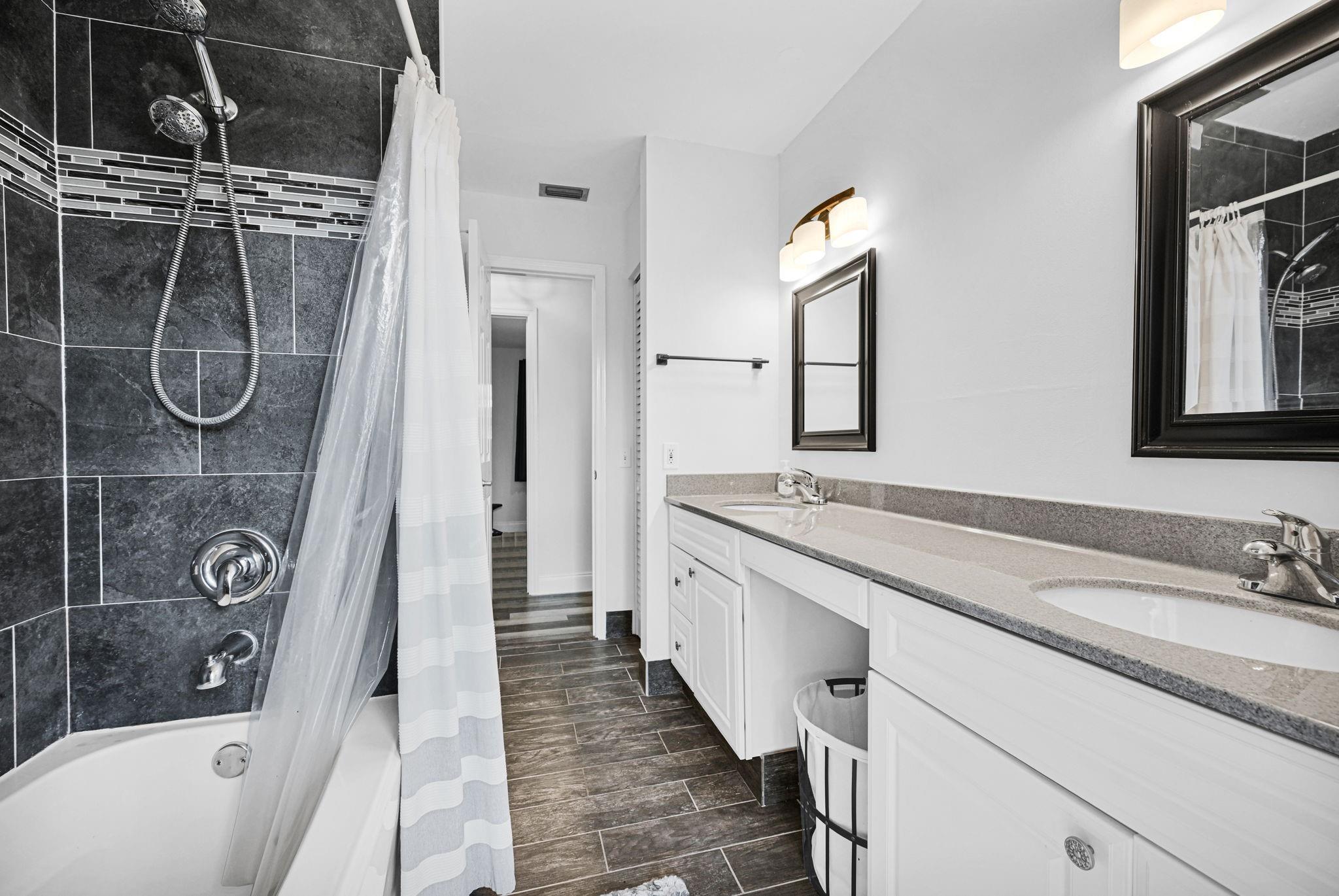 Coral Spgs Lakes 68-12 B - Residential