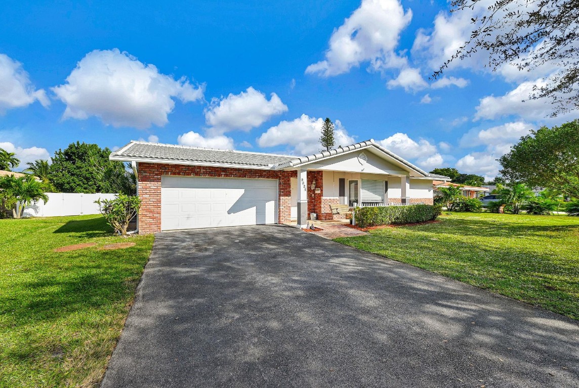 Coral Spgs Lakes 68-12 B - Residential