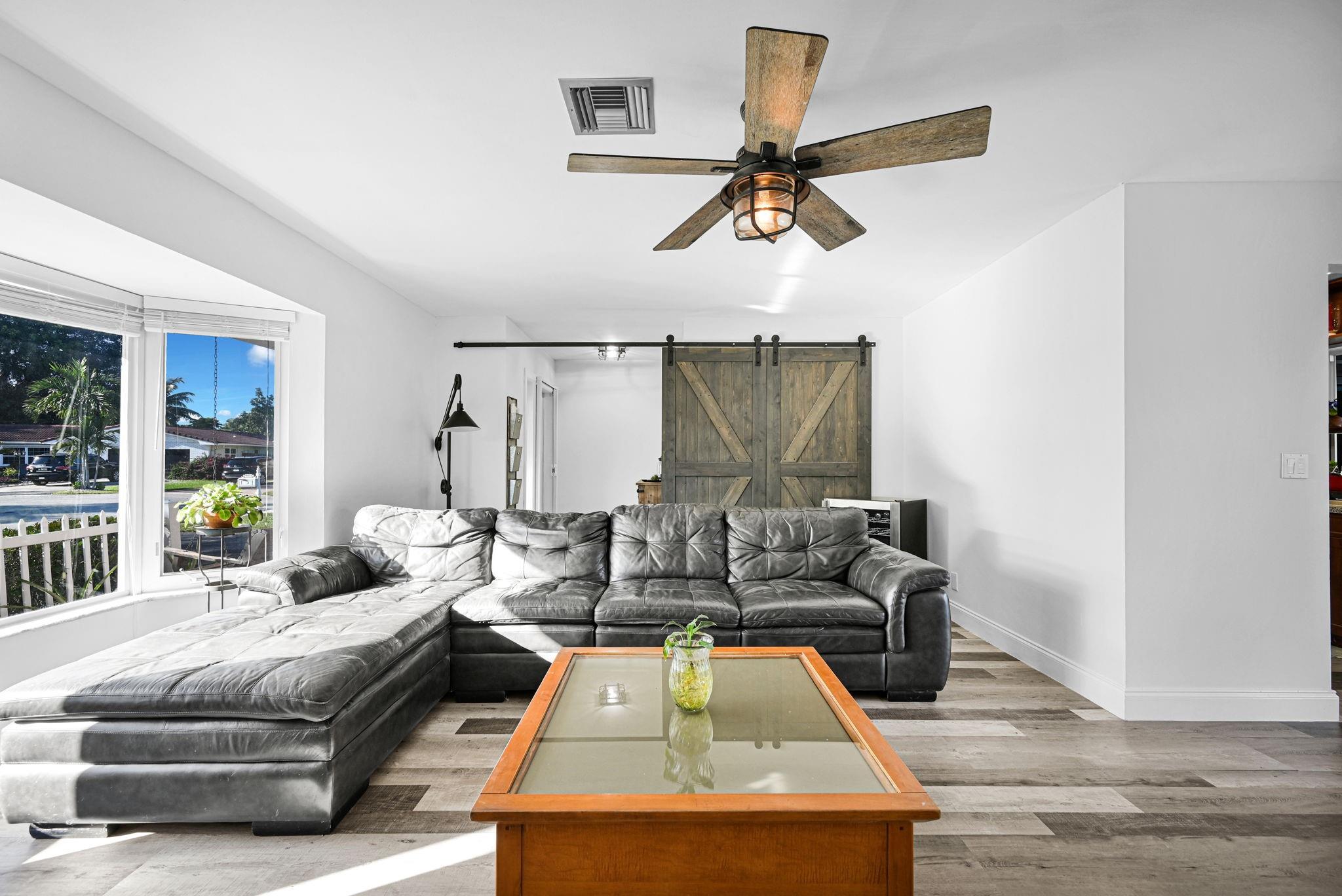 Coral Spgs Lakes 68-12 B - Residential