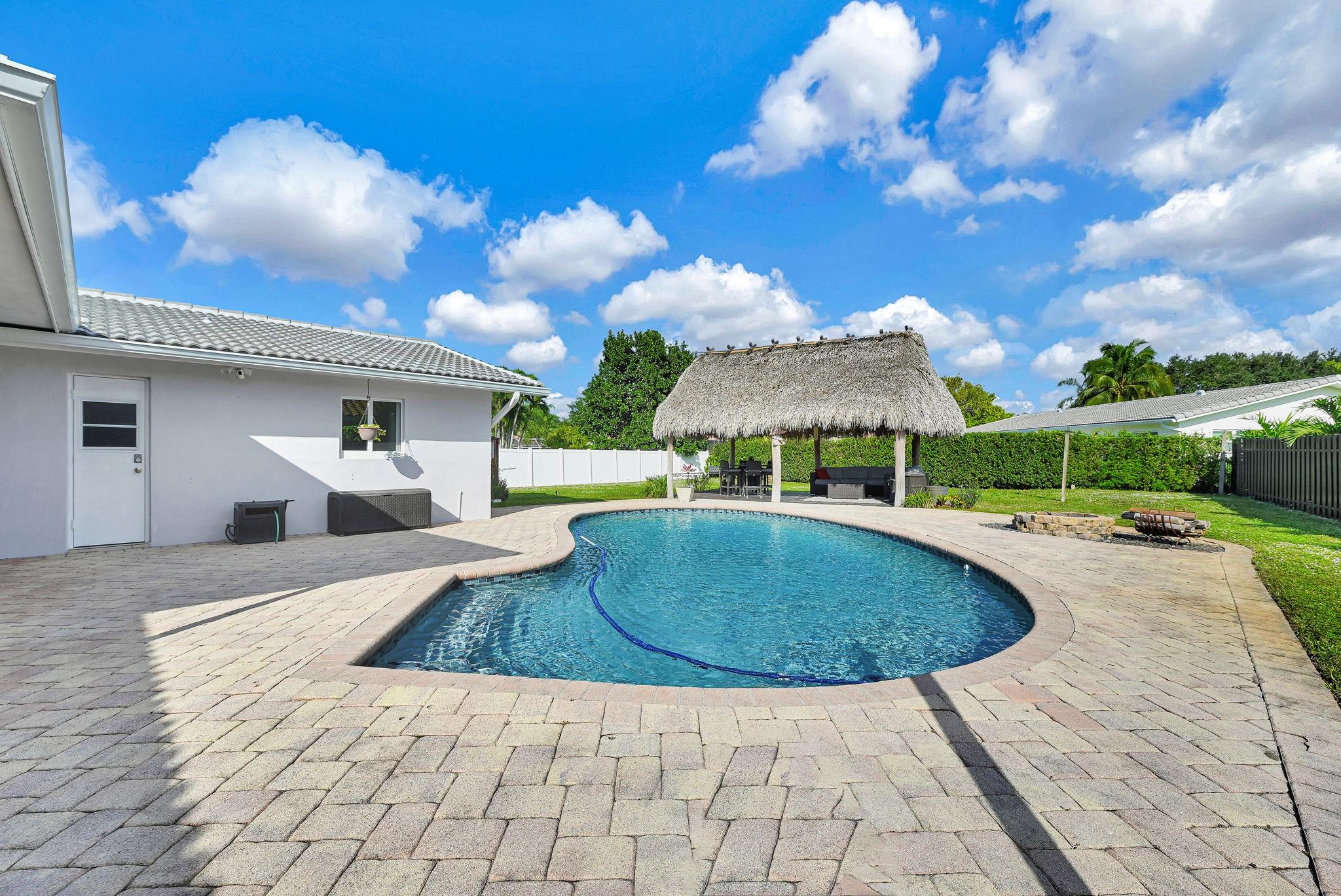 Coral Spgs Lakes 68-12 B - Residential