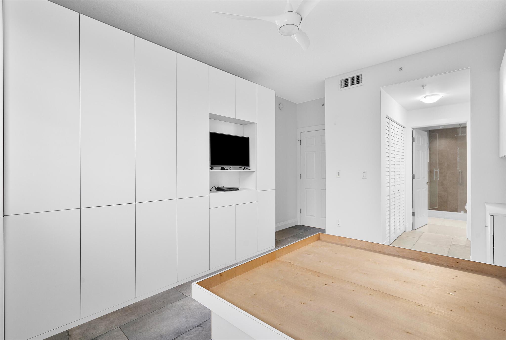 BOCA GRAND - Residential Lease