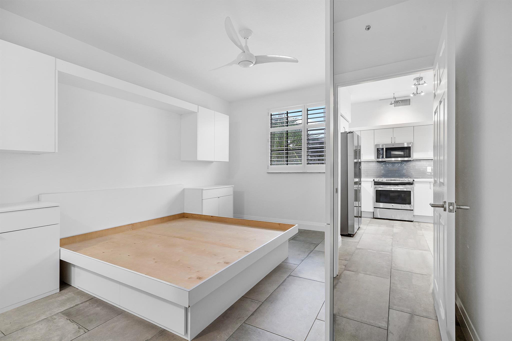 BOCA GRAND - Residential Lease