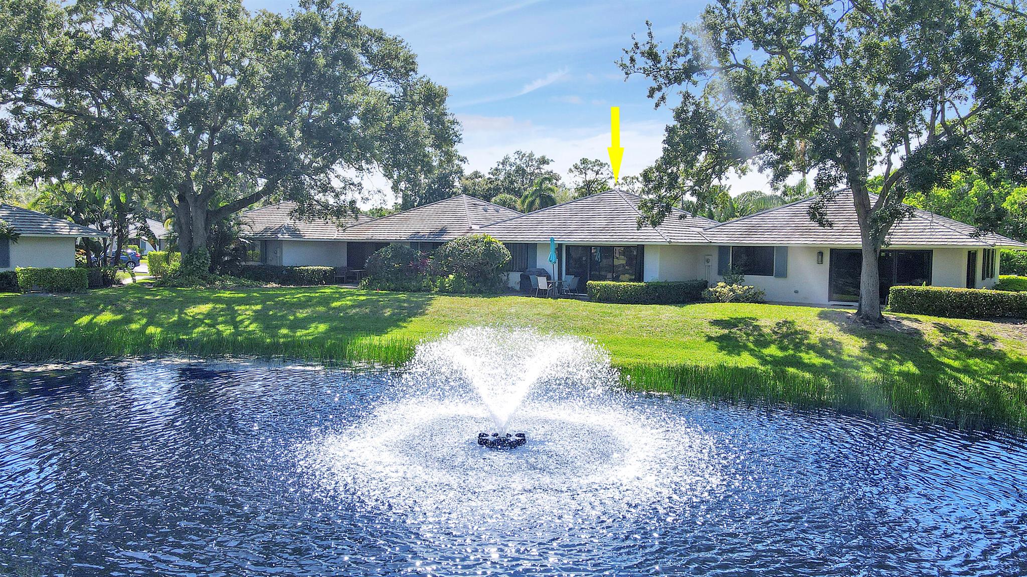Wow! Available Now for 2026 Season. Perfectly renovated, very private Club Cottage with wood flooring throughout. Soaring ceilings. All the comforts of a single family home. Awesome location! Walk to the Club Cottage Pool and Pavilion. Cross the Cottage Bridge to the PGA Resort, Spa and Restaurants. The Mirasol/Publix shopping center is across from the PGA National entrance. World-class shopping and dining around the corner and down the street in the Gardens Mall. Electric; WIFI and Basic Cable Included. A King bed in the primary and two queen beds in the guest room. Private back patio with a grill. Overlooking a waterway that attracts beautiful, tropical birds. Surrounded by lush, mature landscaping. Miles of walking paths that begin at your front door. PBI Airport in 20 minutes!