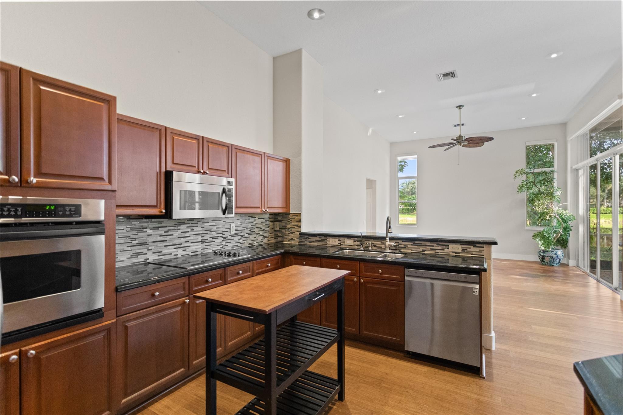 COVE III - Residential