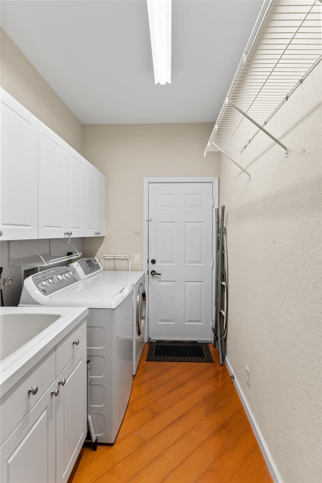 COVE III - Residential