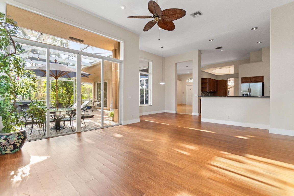 COVE III - Residential