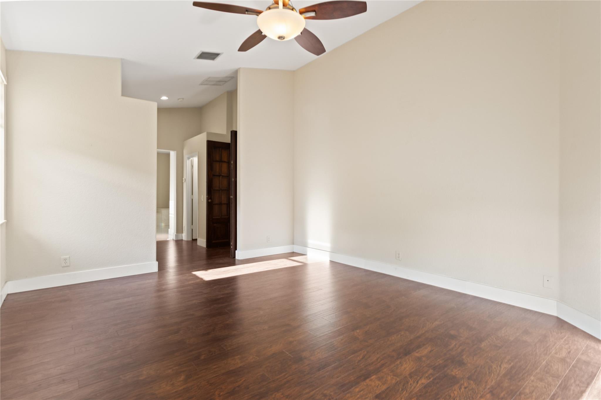 COVE III - Residential