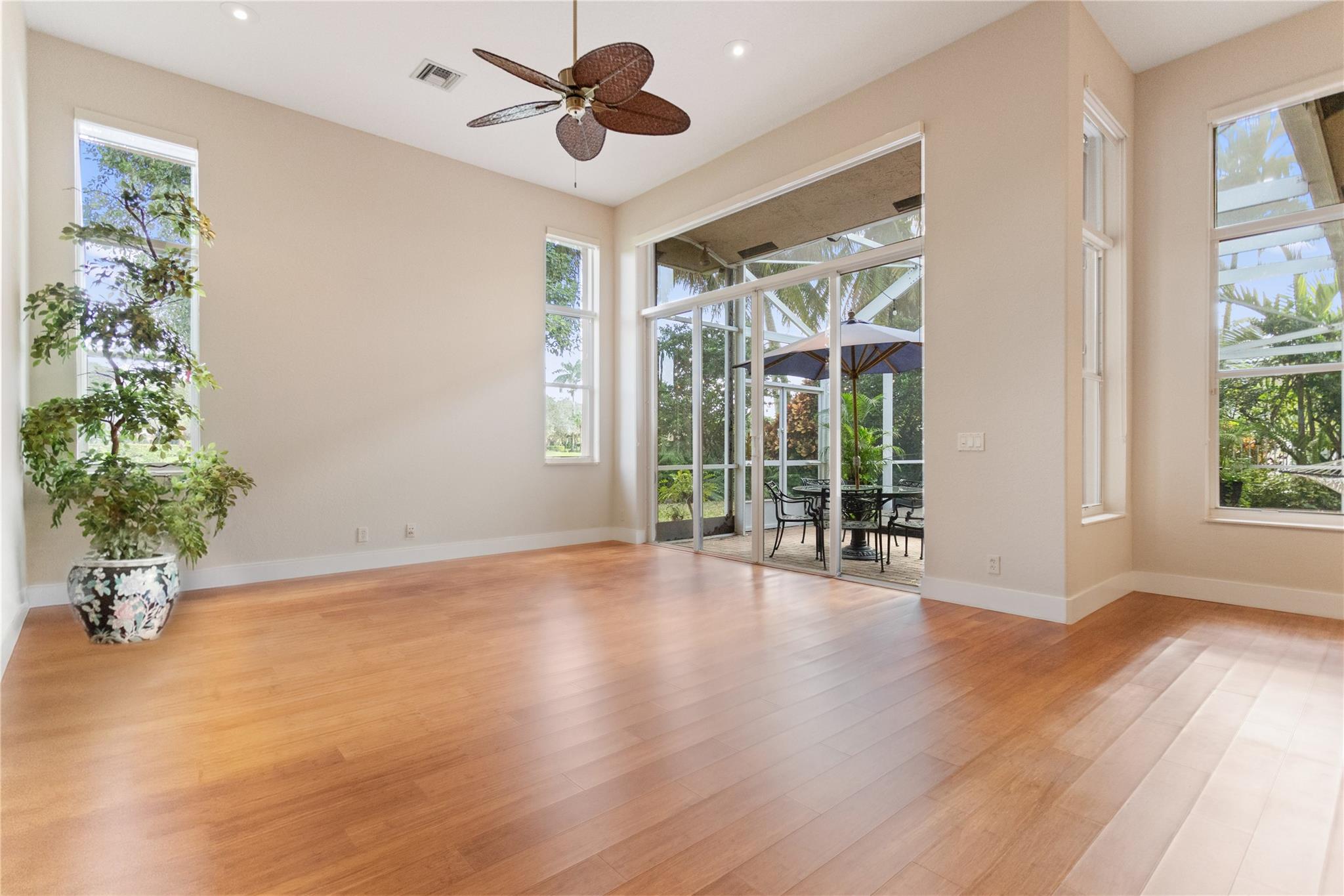 COVE III - Residential