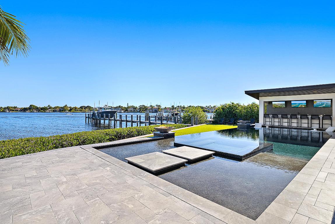 BAMBOO POINT - Residential