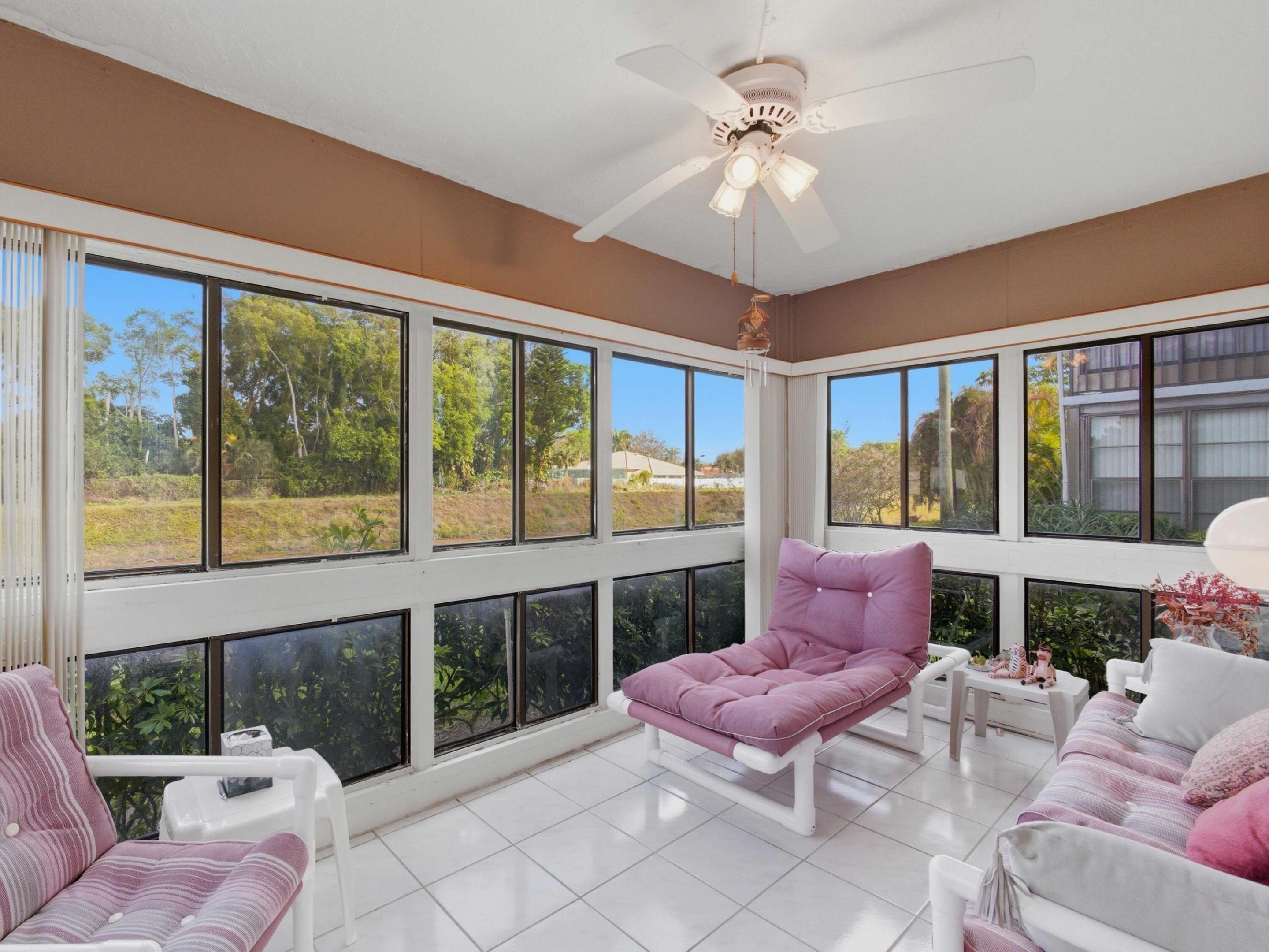 PALM GREENS AT VILLA DEL RAY CONDO II - Residential