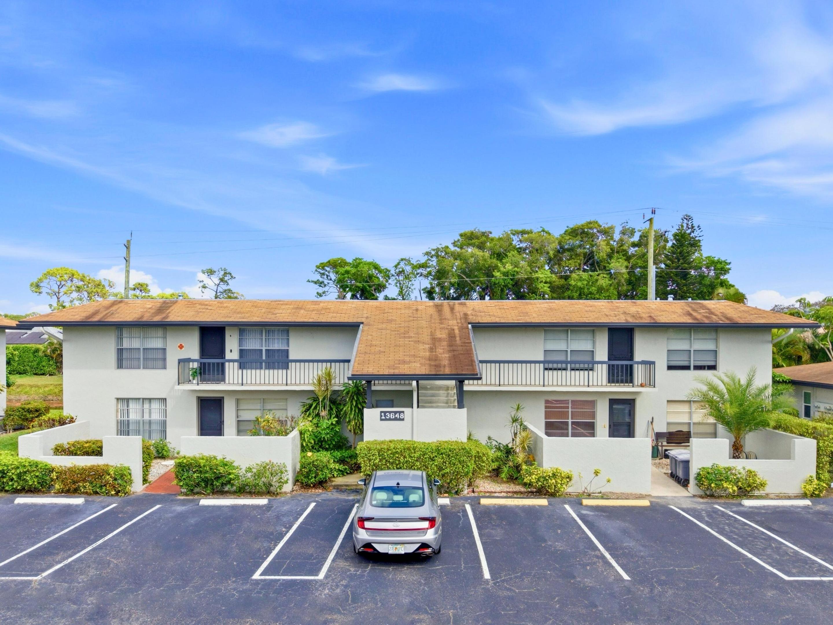 PALM GREENS AT VILLA DEL RAY CONDO II - Residential