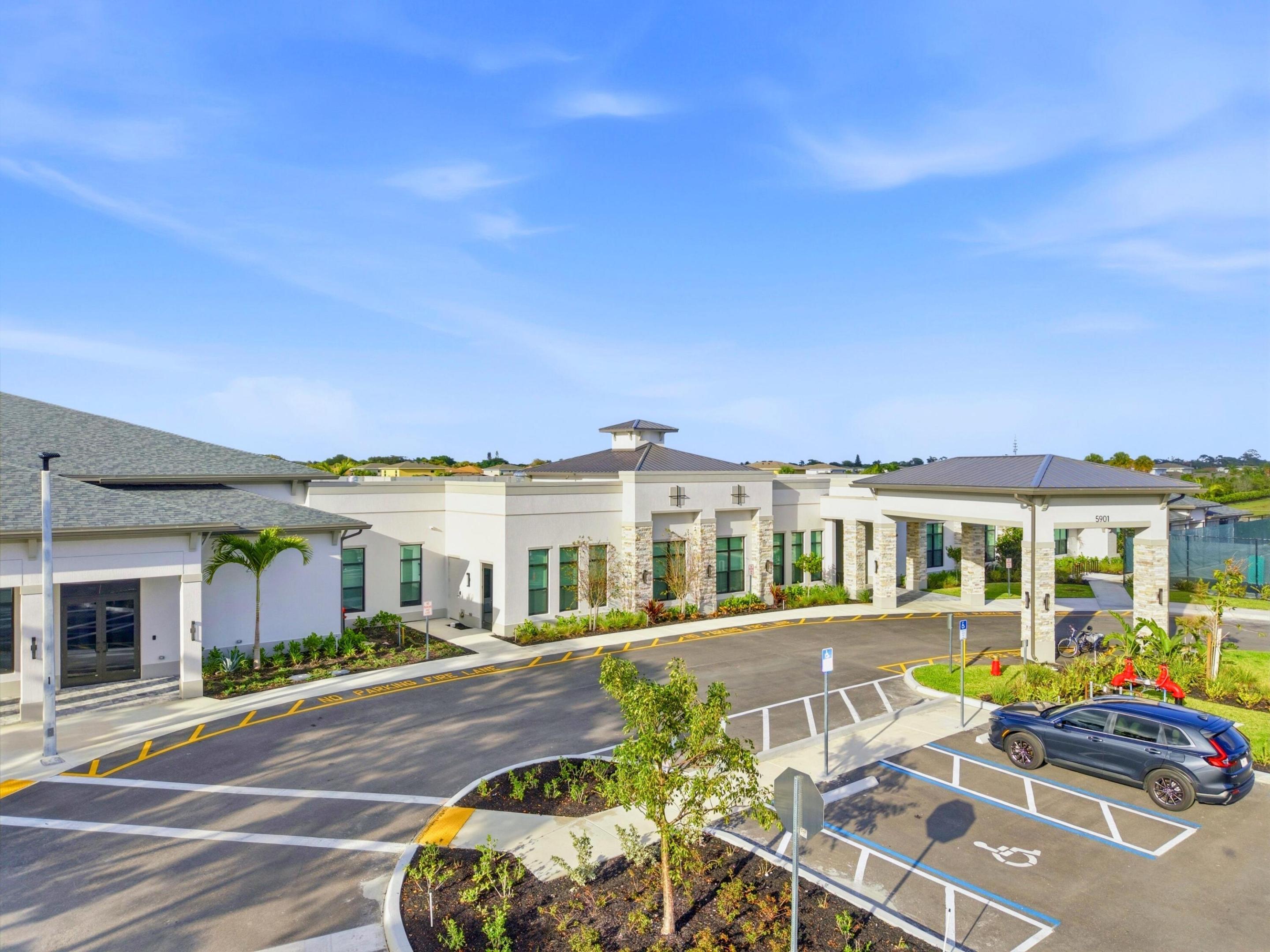 PALM GREENS AT VILLA DEL RAY CONDO II - Residential