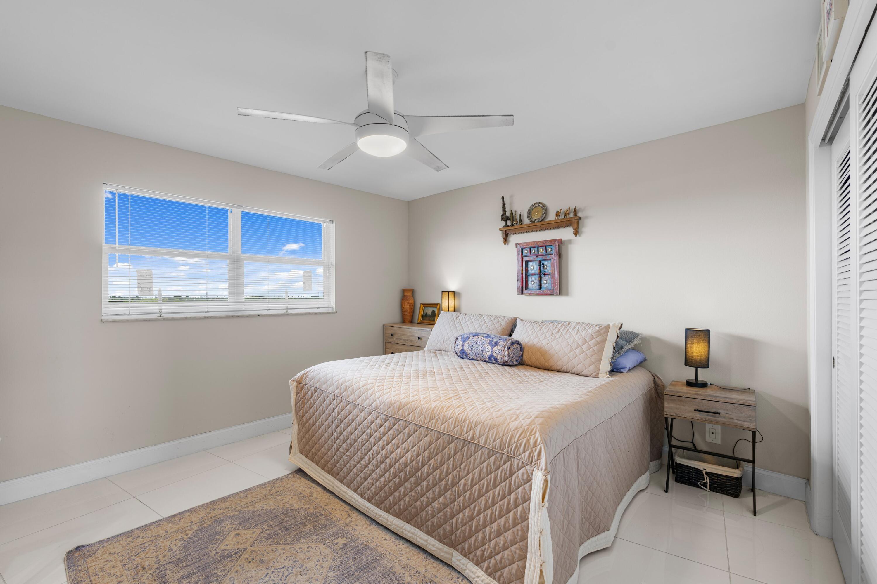 HILLSBORO COVE CONDO - Residential