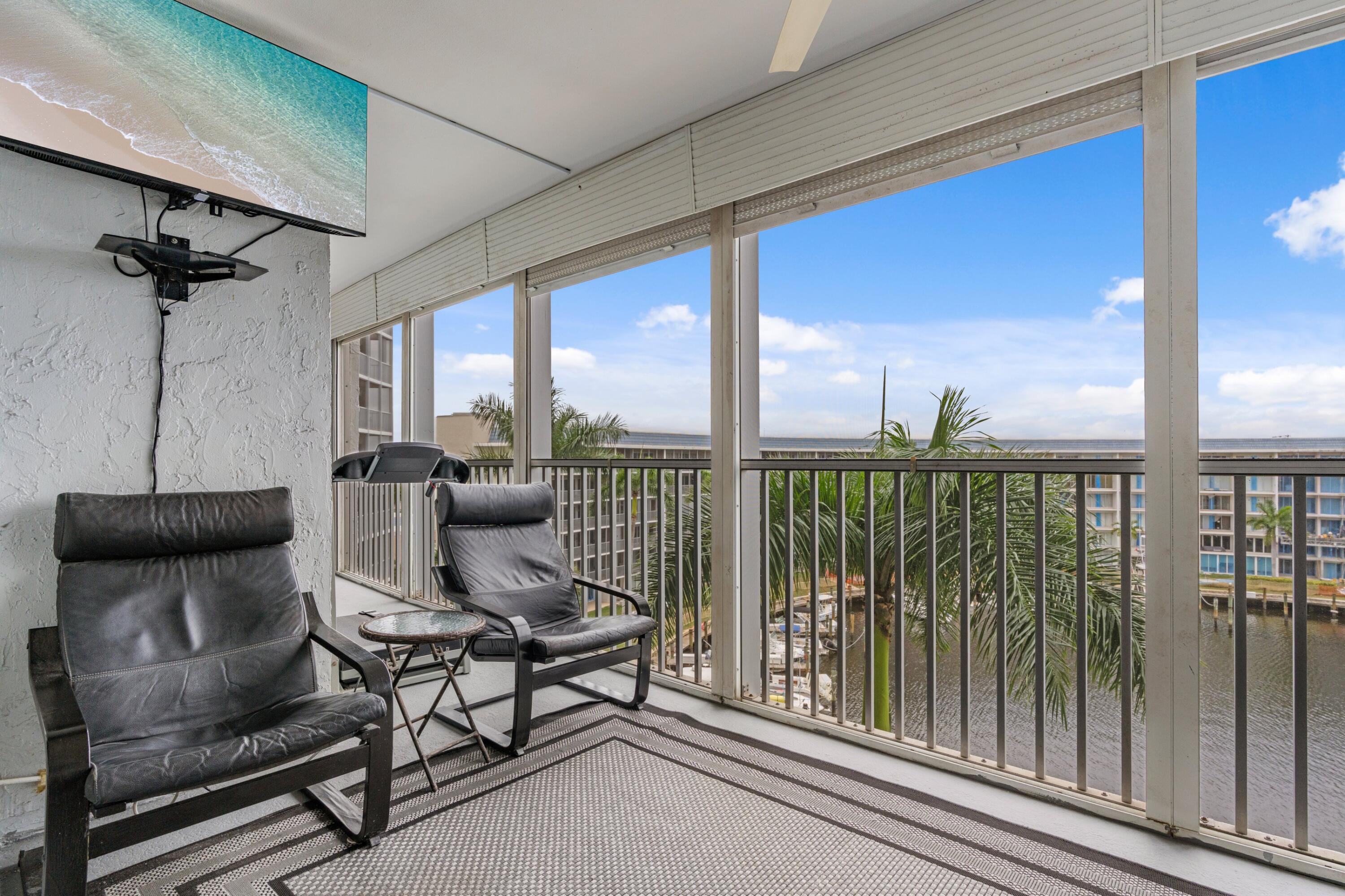 HILLSBORO COVE CONDO - Residential