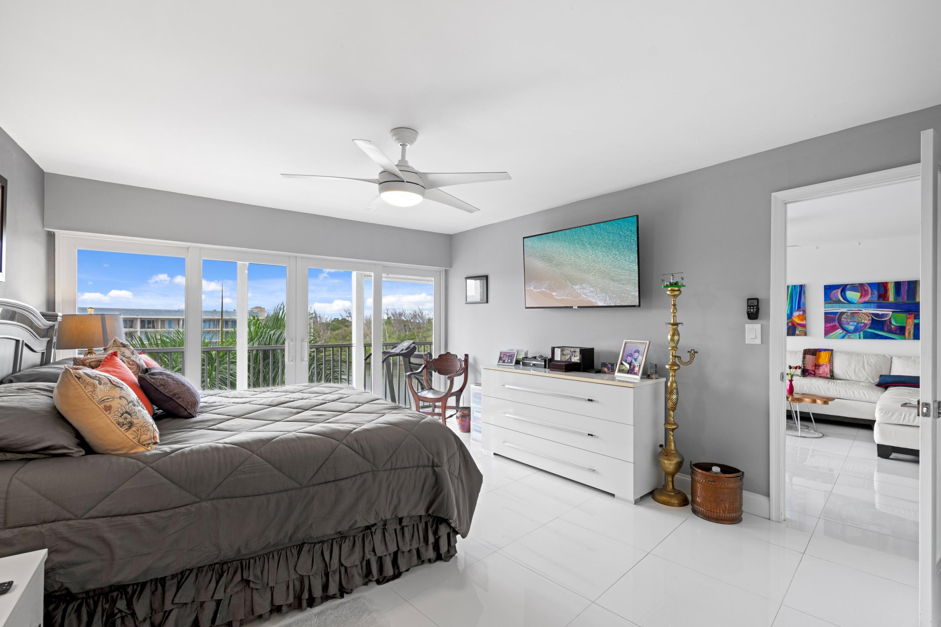 HILLSBORO COVE CONDO - Residential