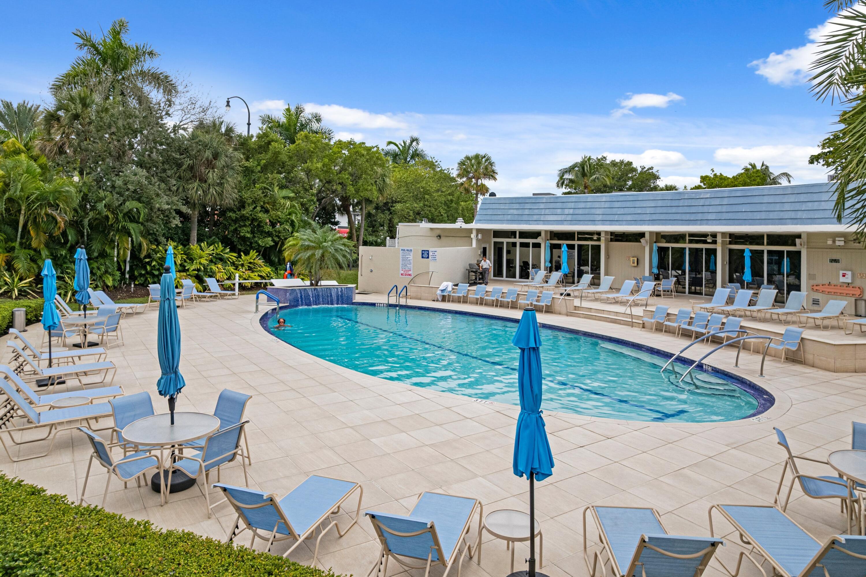 HILLSBORO COVE CONDO - Residential