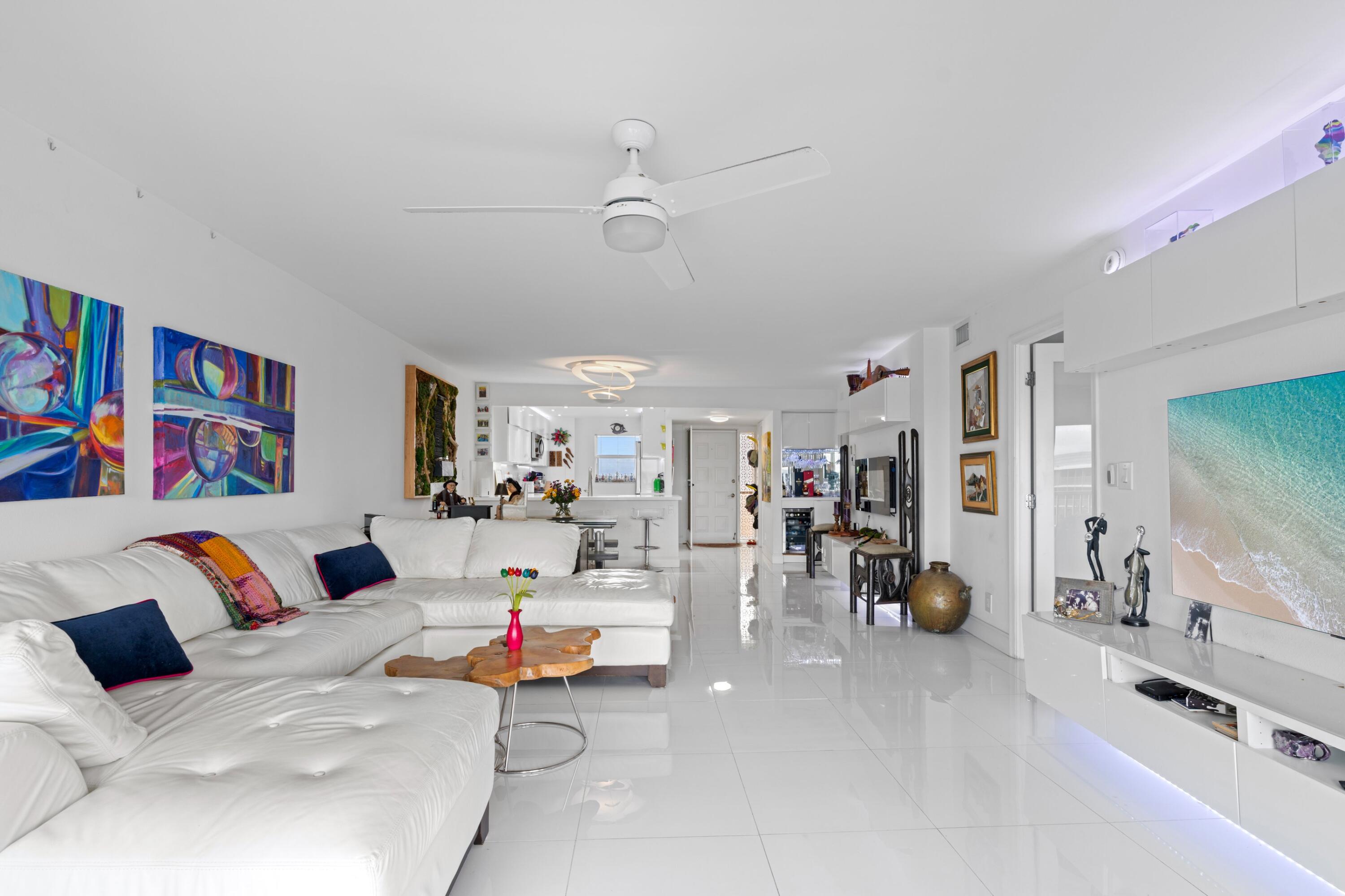 1523 E Hillsboro Boulevard 634